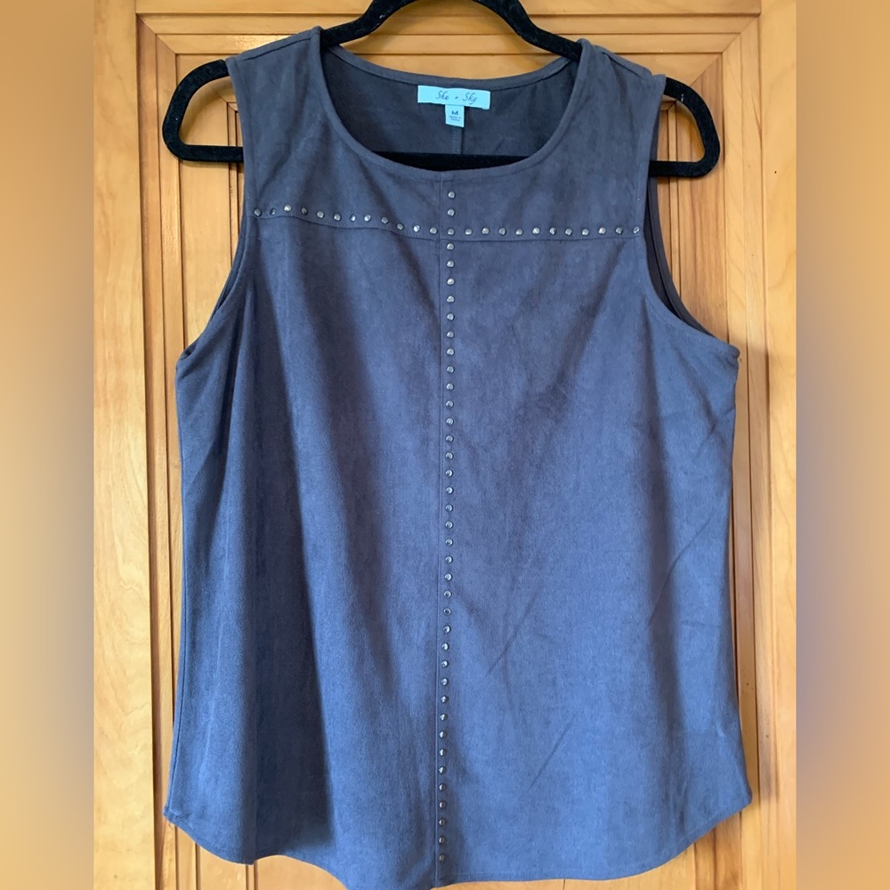 She + Sky size medium grey super soft tank with small metal embellishments